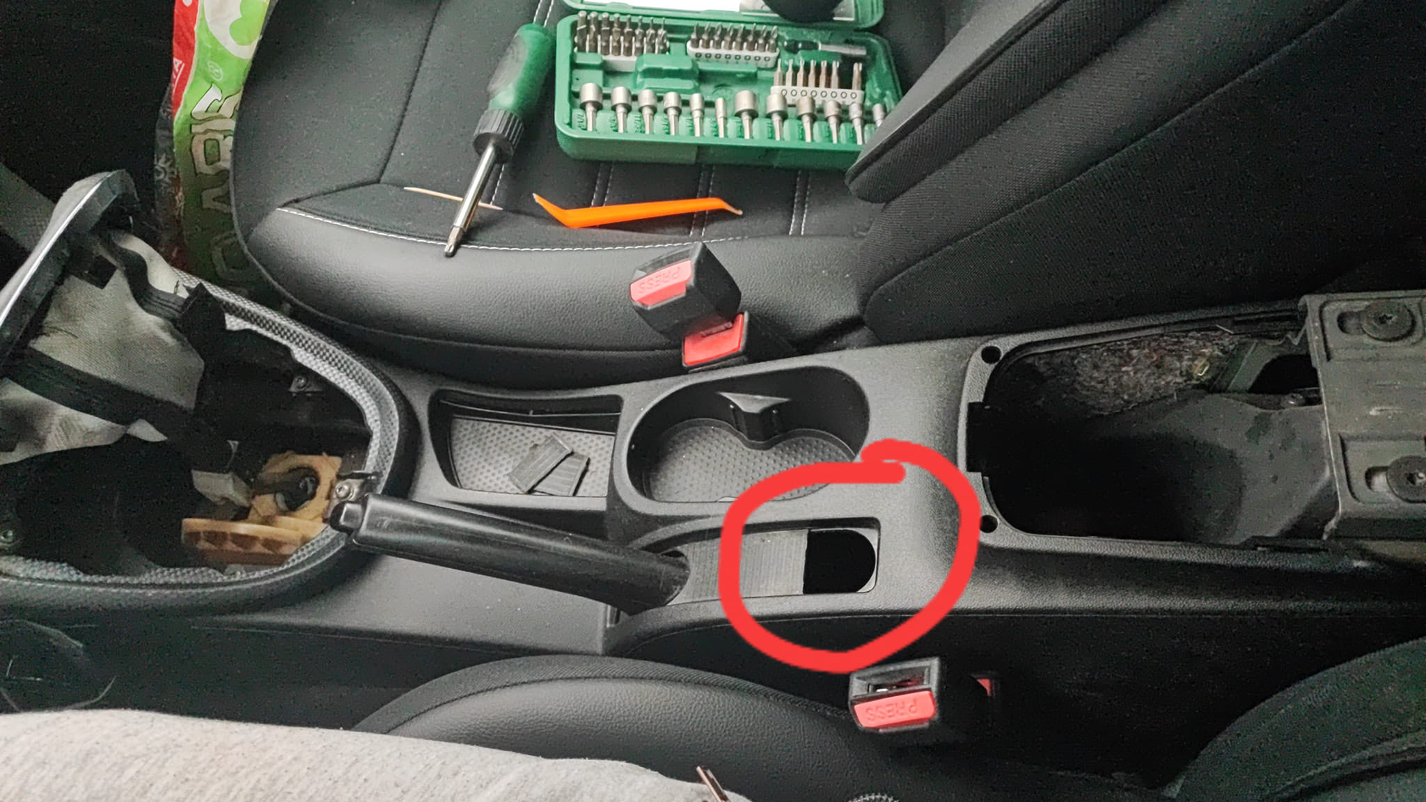 El Freni Köprücüğünün Kırılması Görseli